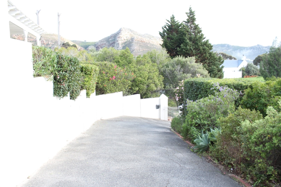 4 Bedroom Property for Sale in Simons Kloof Western Cape